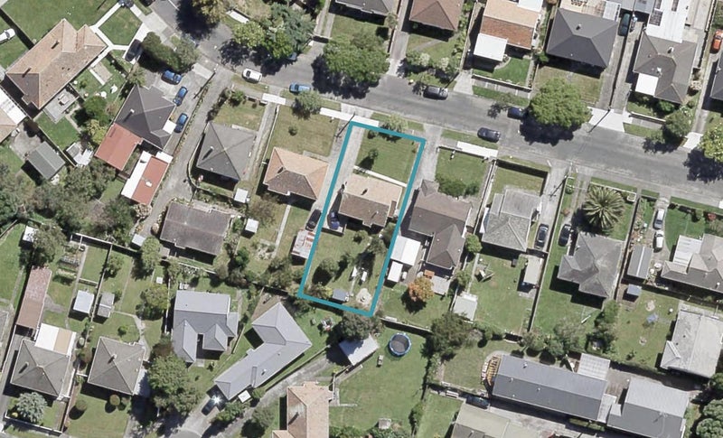 47 Brasell Street, Fairfield, Lower Hutt - Carousel 1