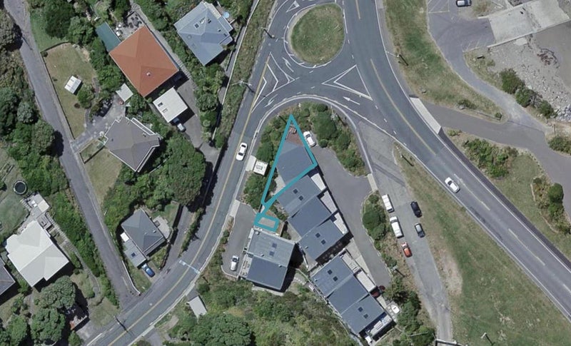 344 Queens Drive, Lyall Bay, Wellington - Carousel 1