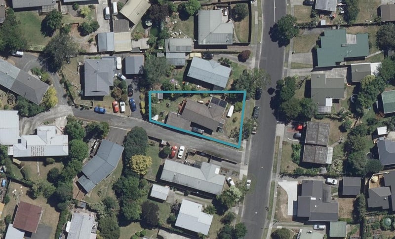 8 Hazelwood Avenue, Dinsdale, Hamilton - Carousel 1