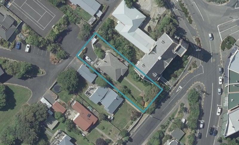 8 Spottiswoode Street, Andersons Bay, Dunedin - Carousel 1