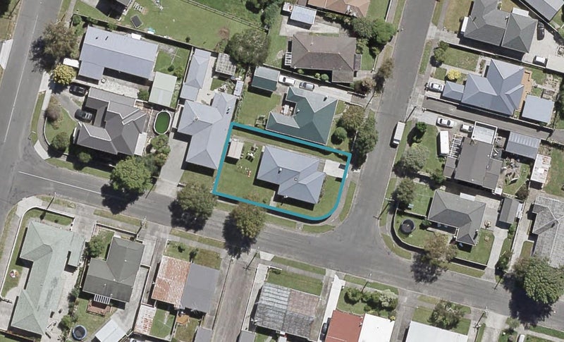88 Garden Road, Avalon, Lower Hutt - Carousel 1