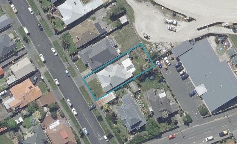 15 Kennedy Street, Saint Clair, Dunedin - Carousel 1
