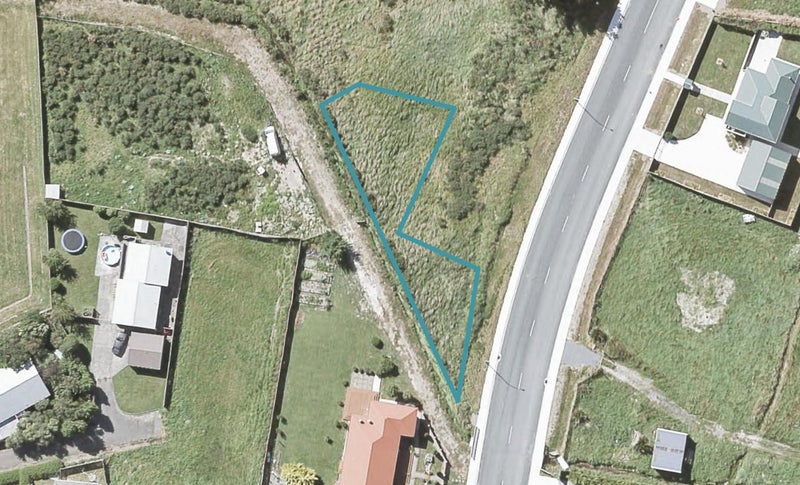 3 Laban Place, Wainuiomata, Lower Hutt - Carousel 1