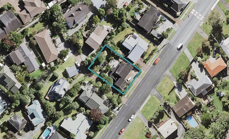 19 Avonleigh Road, Green Bay, Auckland - Carousel 1