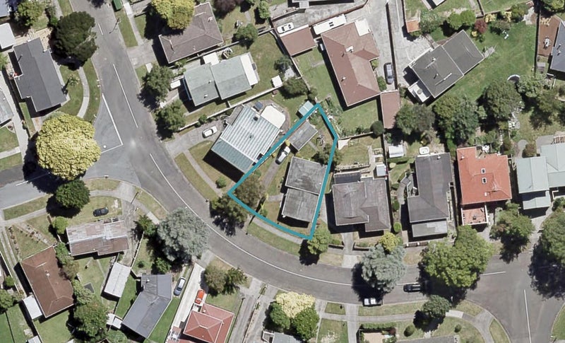 25 Pasadena Crescent, Totara Park, Upper Hutt - Carousel 1