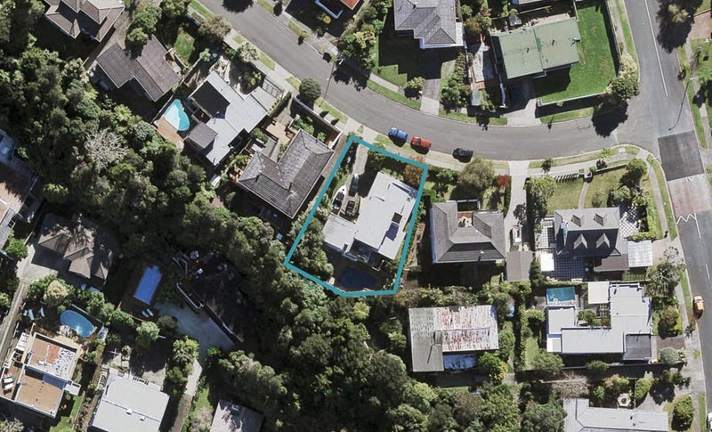 6 Heaton Grove, Chatswood, Auckland - Carousel 1