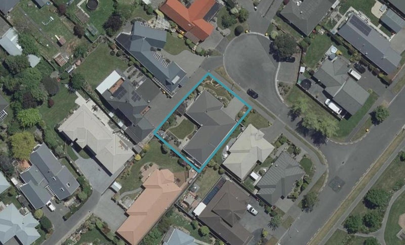 5 Goodall Place, Redwood, Christchurch - Carousel 1