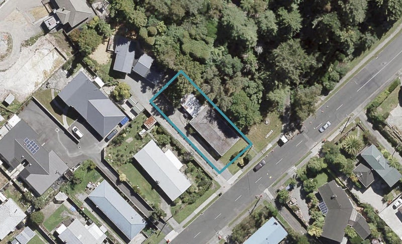 11 Norana Road, Maoribank, Upper Hutt - Carousel 1
