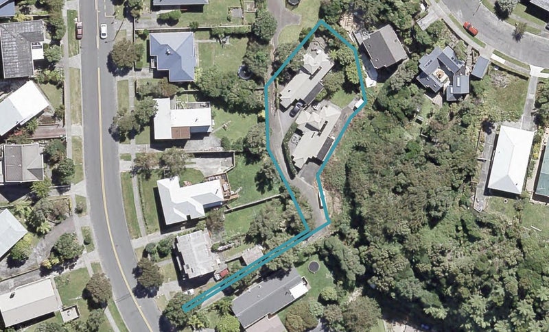 196 Dowse Drive, Maungaraki, Lower Hutt - Carousel 1