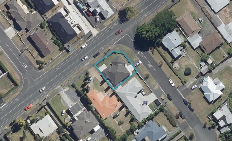 2 Murray Street, Maeroa, Hamilton - Carousel 1
