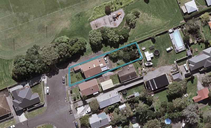 5 Lyn Street, Lynmouth, New Plymouth - Carousel 1