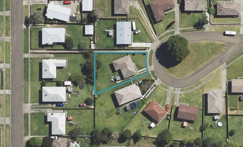 13 Davy Place, Outer Kaiti, Gisborne - Carousel 1