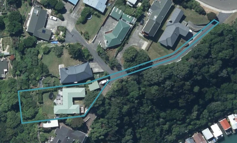 24 Mana View Road, Paremata, Porirua - Carousel 1