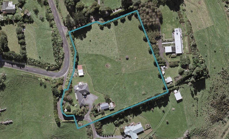 159 Veale Road, Ridgewood, New Plymouth - Carousel 1