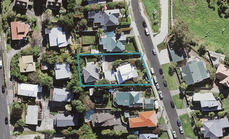 2/27 Huka Road, Birkenhead, Auckland - Carousel 1