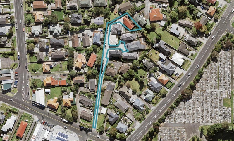 742 Richardson Road, Hillsborough, Auckland - Carousel 1