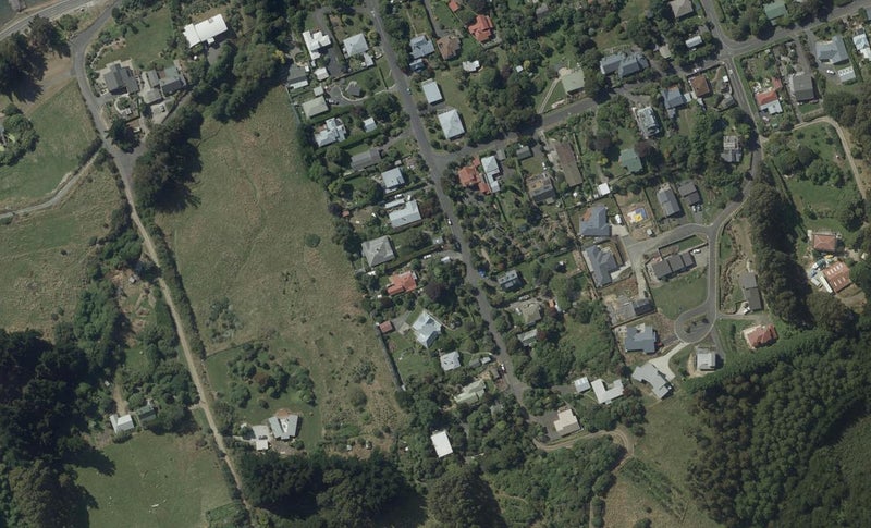 16 Matariki Street, Broad Bay, Dunedin - Carousel 1