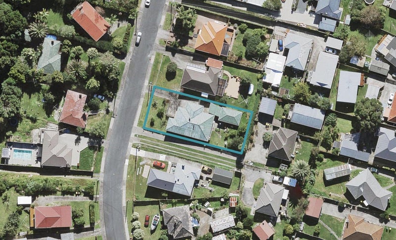 15 Glen Marine Parade, Glendene, Auckland - Carousel 1