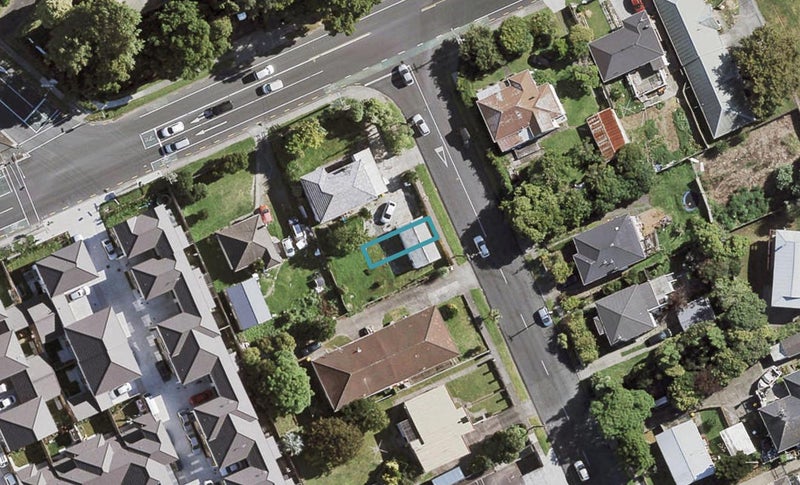 1E Churchill Avenue, Manurewa, Auckland - Carousel 1