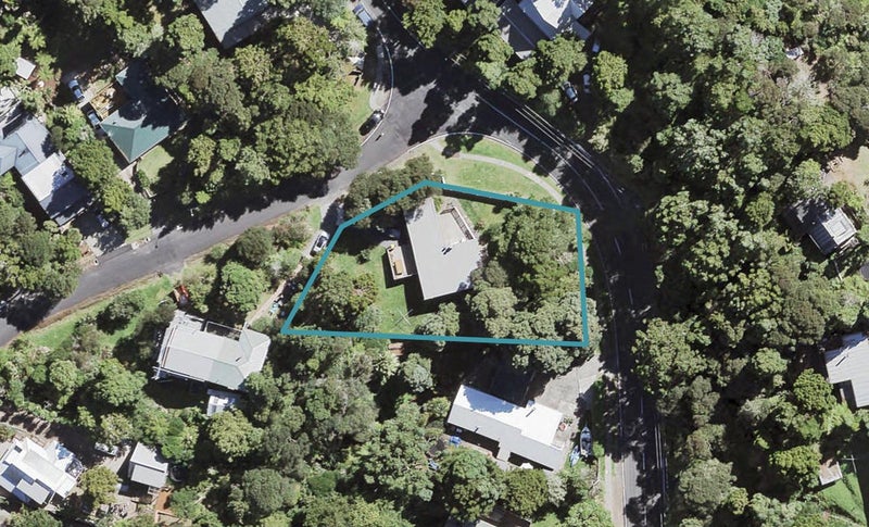29 Victory Road, Laingholm, Auckland - Carousel 1