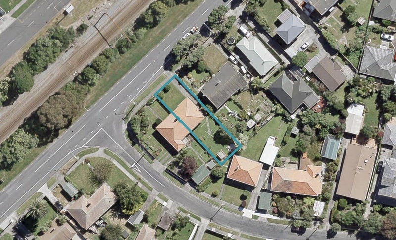 118 Cambridge Terrace, Fairfield, Lower Hutt - Carousel 1