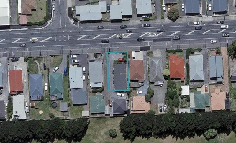 408 Broadway, Miramar, Wellington - Carousel 1