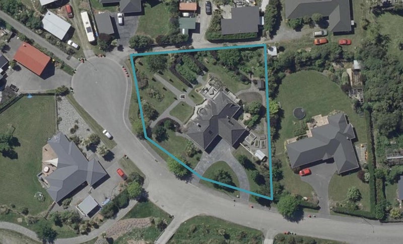 8 Cooks Lane, Heathcote Valley, Christchurch - Carousel 1
