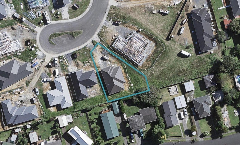 21 Glennron Lane, Waiuku, Waiuku - Carousel 1