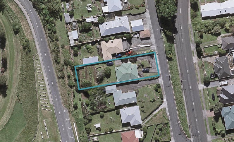 58 Awanui Street, Merrilands, New Plymouth - Carousel 1