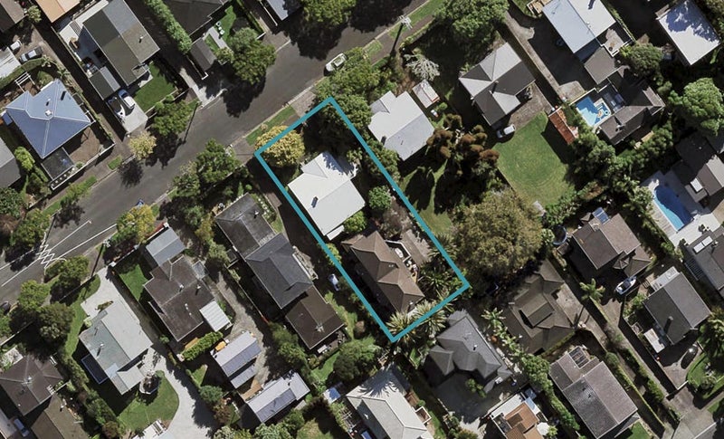 16B Rotomahana Terrace, Remuera, Auckland - Carousel 1