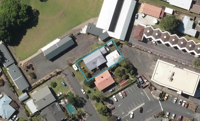 10 Apirana Avenue, Regent, Whangarei - Carousel 1