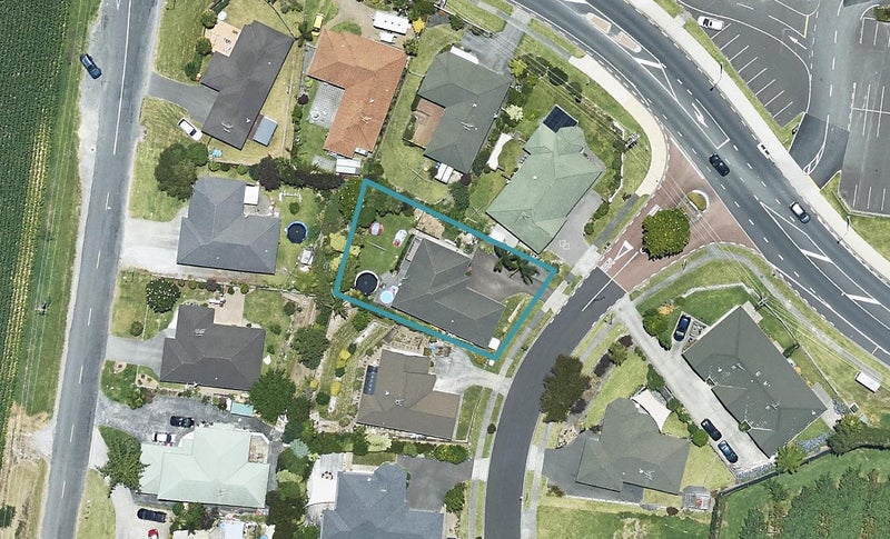 4 Corwen Avenue, Hairini, Tauranga - Carousel 1