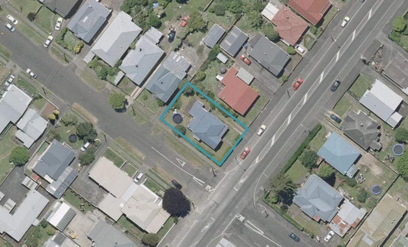 102 Glasgow Street, Whanganui, Whanganui - Carousel 1