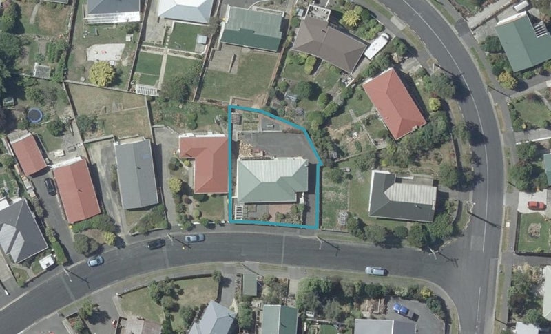 38 Bell Crescent, Concord, Dunedin - Carousel 1