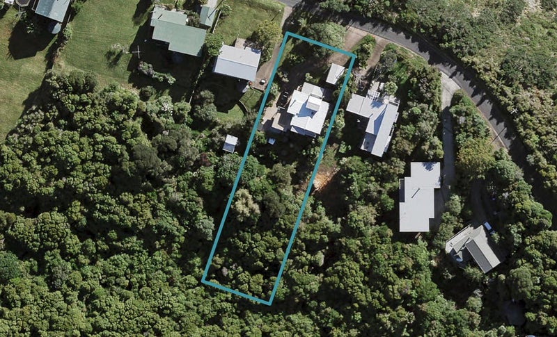 9 Newton Road, Oneroa, Waiheke Island - Carousel 1