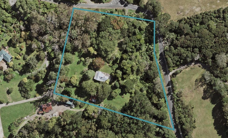 245 Birdwood Road, Massey, Auckland - Carousel 1