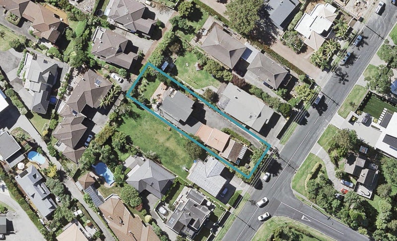 1/75 Kowhai Road, Mairangi Bay, Auckland - Carousel 1
