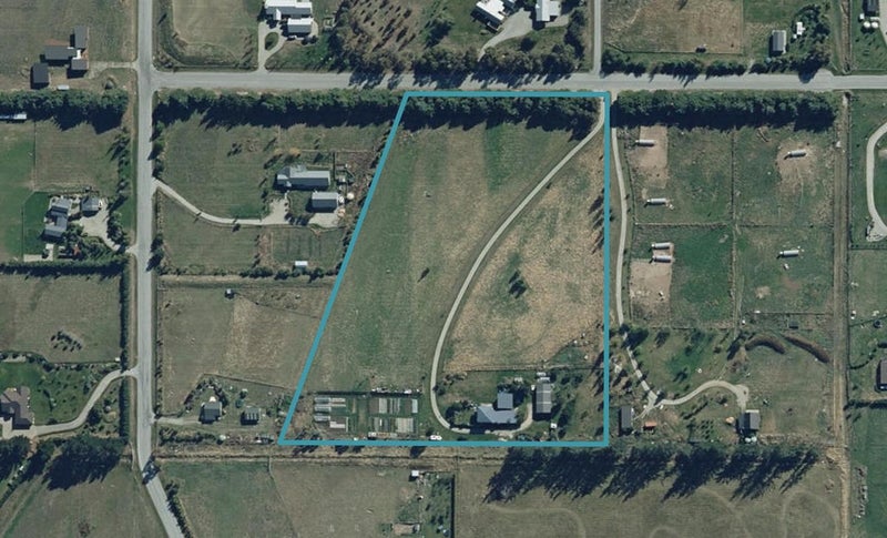 28 Paterson Drive, Wanaka - Carousel 1