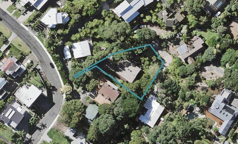 29A Eastcliffe Road, Castor Bay, Auckland - Carousel 1