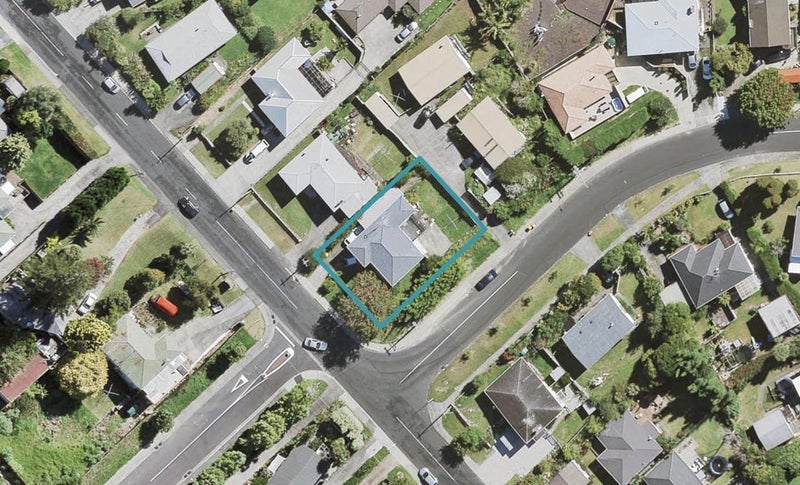 6 Matama Road, Glen Eden, Auckland - Carousel 1