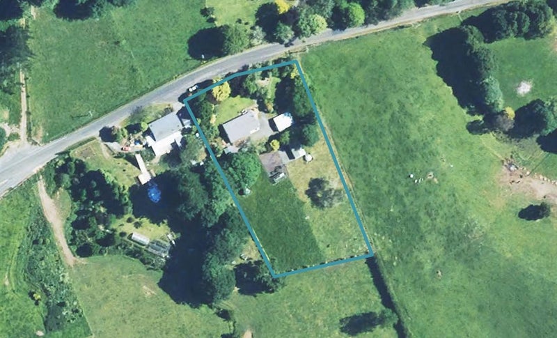 1802 Tarata Road, Tarata, Inglewood - Carousel 1