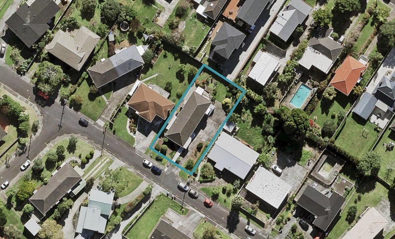 11A Currie Avenue, Hillsborough, Auckland - Carousel 1