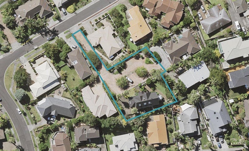 7 Manu Place, Pinehill, Auckland - Carousel 1