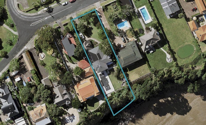 3 Norwood Road, Bayswater, Auckland - Carousel 1