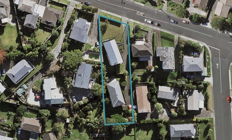 1/25 Target Road, Totara Vale, Auckland - Carousel 1