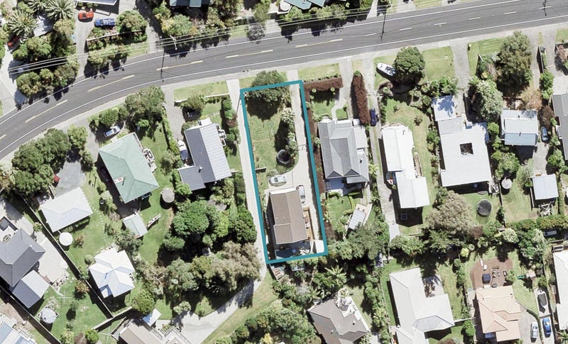 1241 Whangaparaoa Road, Gulf Harbour, Whangaparaoa - Carousel 1