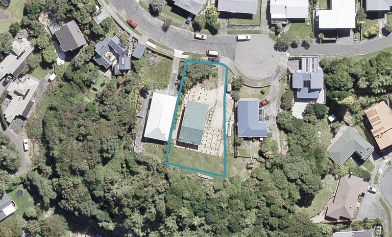 21 Laburnum Grove, Maungaraki, Lower Hutt - Carousel 1