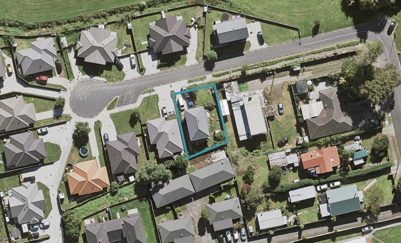 17 Mona Avenue, Mangere Bridge, Auckland - Carousel 1