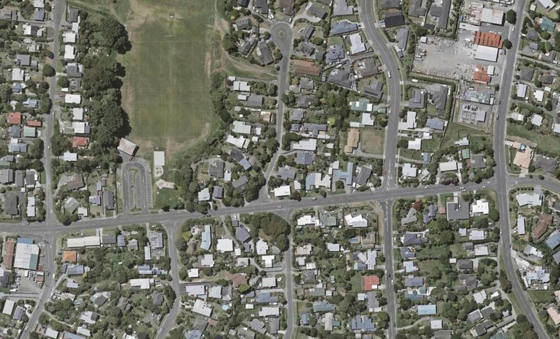 4 Miro Road, Raumati South, Paraparaumu - Carousel 1