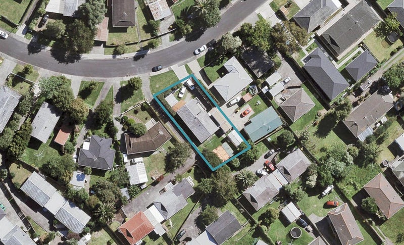 69 Tabitha Crescent, Henderson, Auckland - Carousel 1